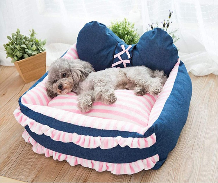 Маленькая будка для собаки