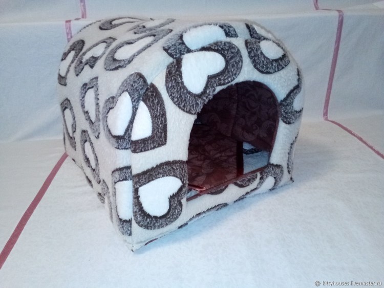 Домик для шпица