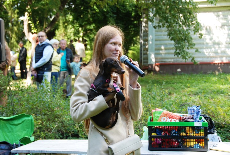 Мелихово памятник таксам