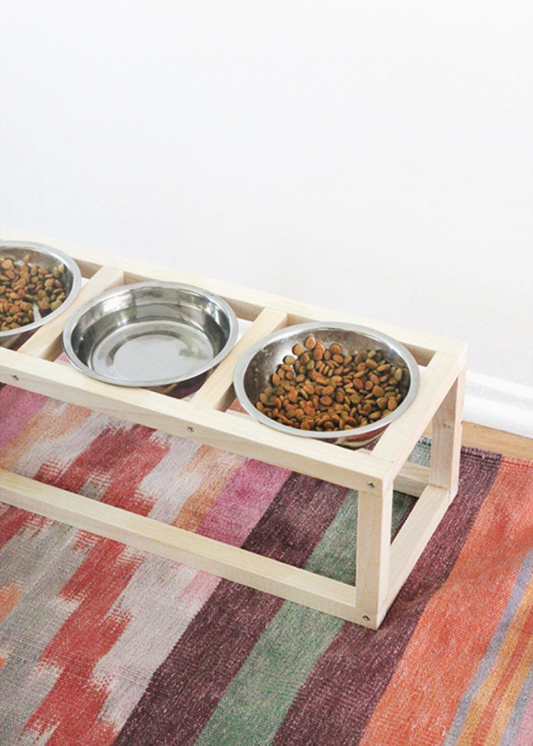 Собачьи подставки для еды