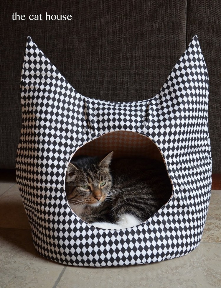 Лежанка «Кошкин дом» с подогревом