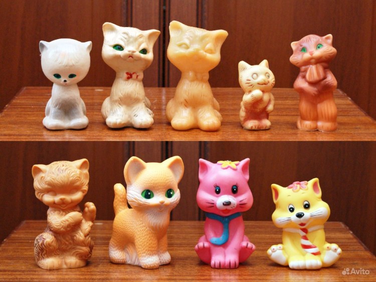 Резиновая кошка игрушка